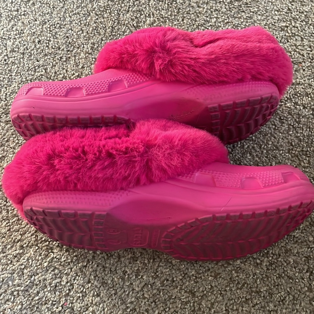 crocs - Picture 3 of 3
